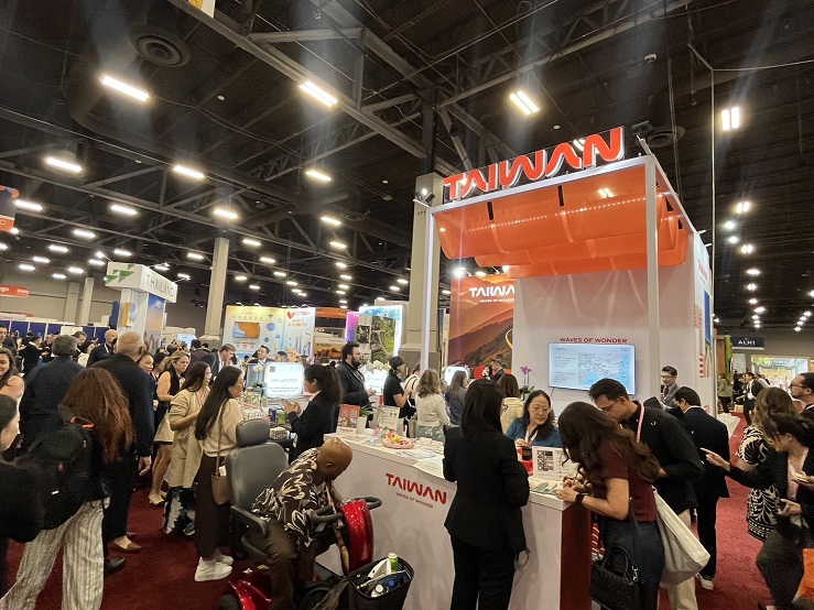 ▲臺灣展位在 IMEX America 上吸引了大量參觀人潮。