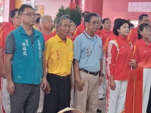 ▲張縣長麗善（右2）副縣長謝淑亞（右1）。(記者劉春生攝)