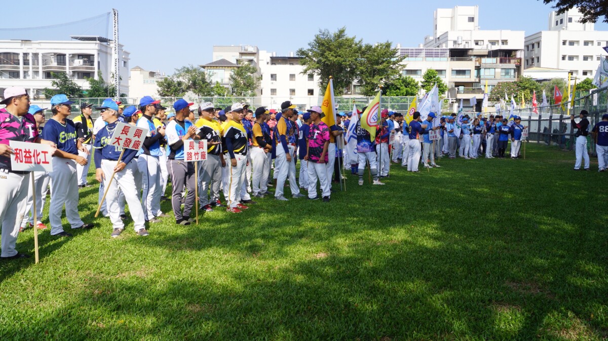 ▲21隊齊聚林園！石化盃壘球賽引爆年度最強對決。