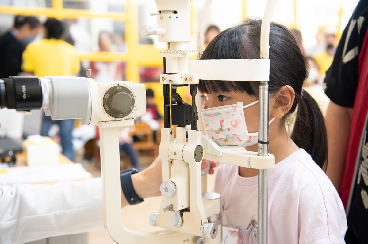 掌握5歲黃金檢查期　嘉義市啟動入園散瞳視力篩檢家長陪檢守護視力