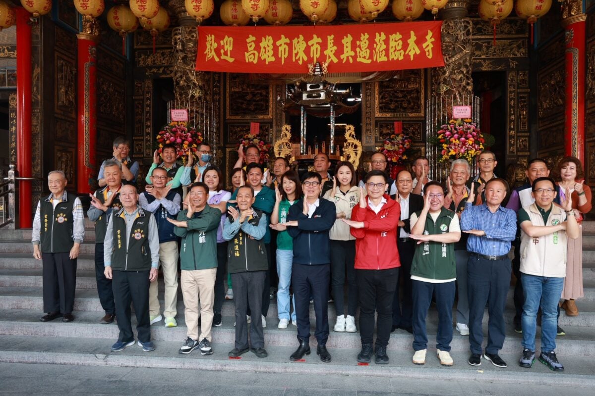 財神日人氣爆棚！陳其邁走春發紅包　宣示高雄轉型大爆發