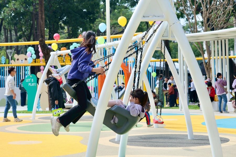 楠梓後勁公園變身「森林熊的秘密城堡」特色遊戲場啟用