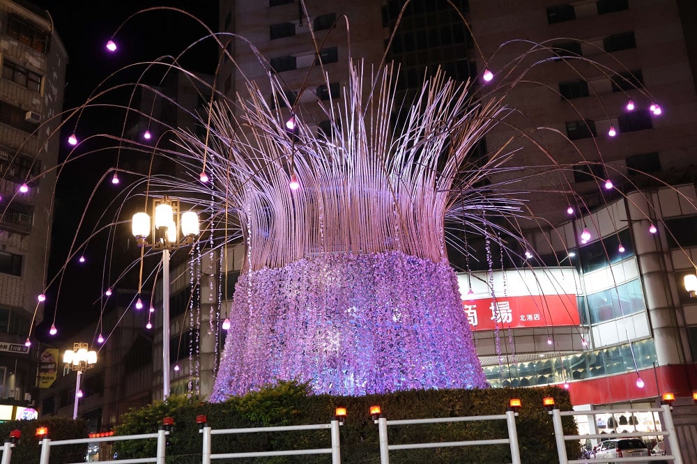 北港燈會潮光潮震撼試燈　情人節邀全台來拜媽祖賞光影