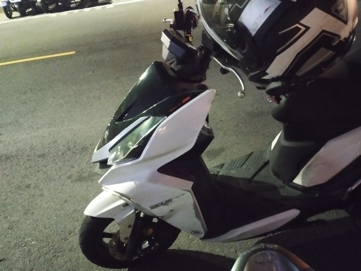 ▲一向細心愛護車輛的車主，一眼就察覺愛車異狀報警求助。