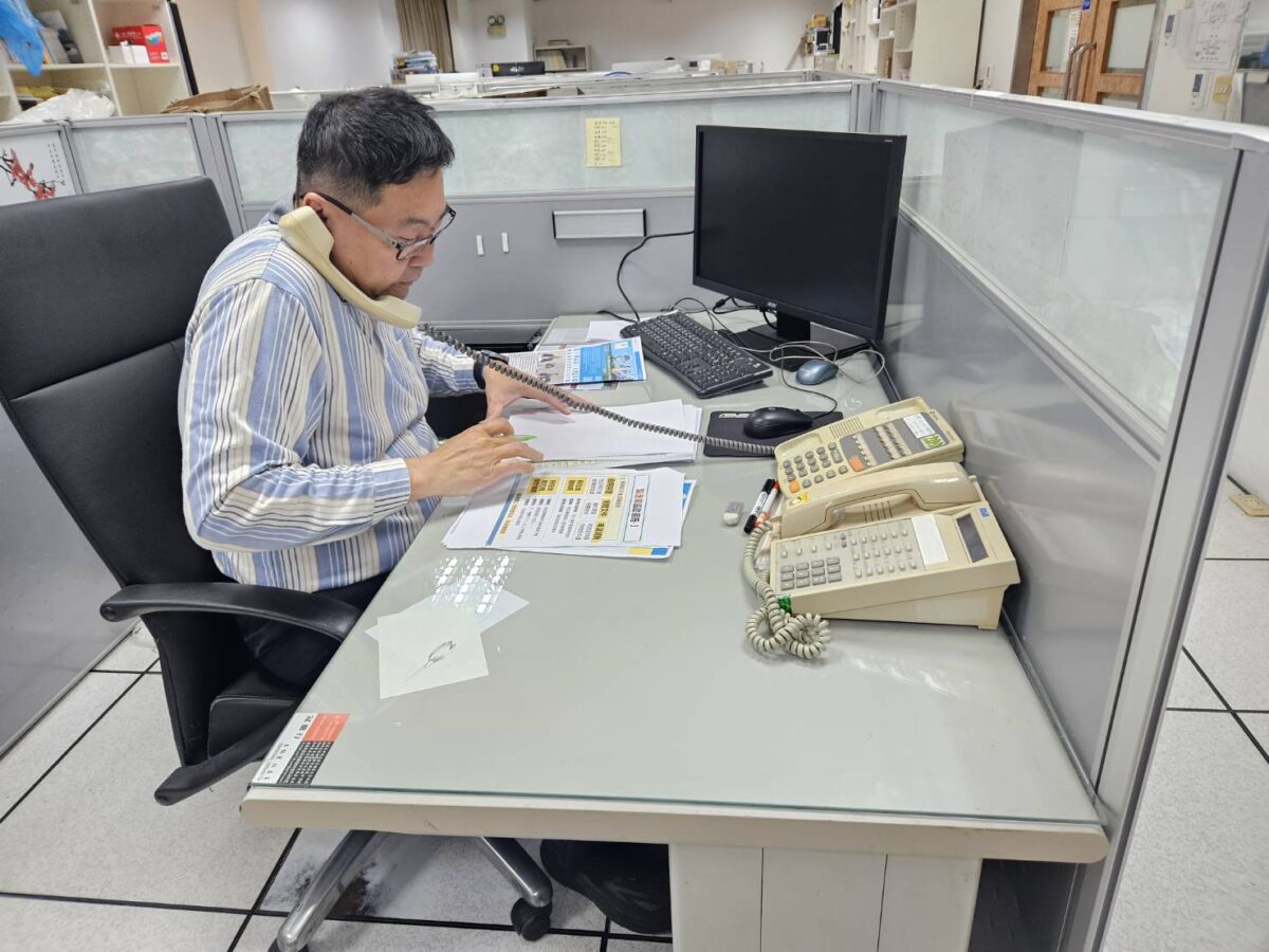 ▲主動關懷受影響企業。