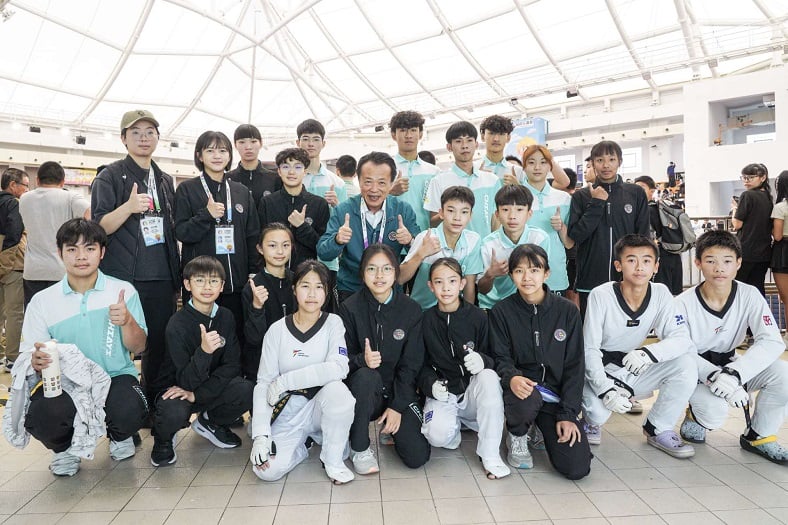 翁章梁關心全中運跆拳道賽事　勉勵選手全力爭取佳績