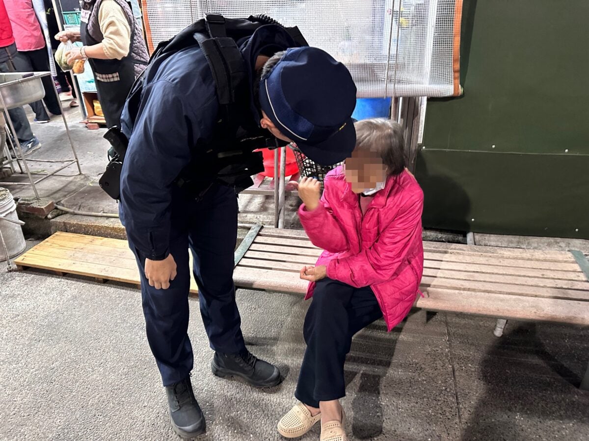 旗山警熱心協助迷途老嫗　即時護送返家團圓