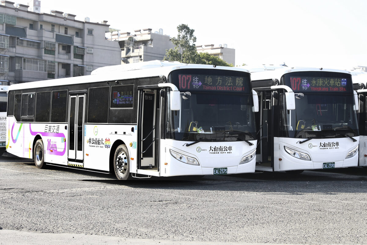 ▲都會公車外觀。