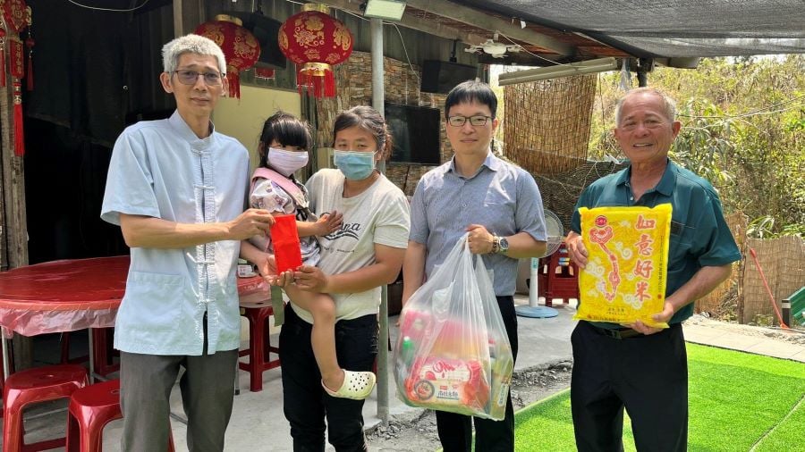 深山鐵皮屋撐起五口之家　單親媽為孩子教育奔波不懈