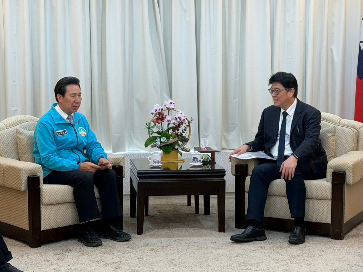 觀光立縣小三通利多！增航班與陸客來金旅遊配套　陳福海拜會邱垂正大力爭取