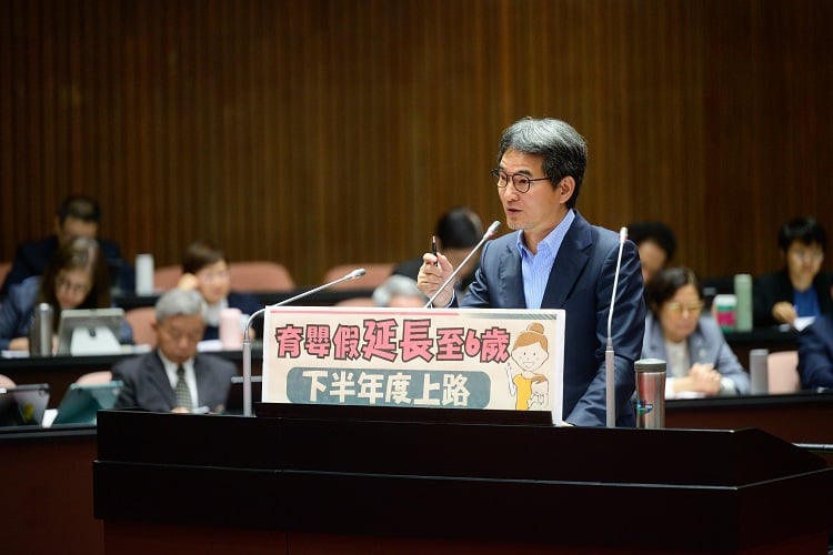 育嬰留停成效顯現！劉建國提醒善用「雙30天」機制　主張擴大至6歲以下