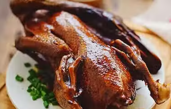 印度咖哩VS香港滷味受教育在粵、港、澳洲的酸甜苦辣澀課程1、2、3、4、5、6……／馮寶榮