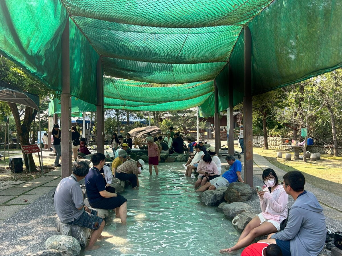 延續花泉熱潮！2026螢光花泉季二部曲登場　 春夜追光正當時梅嶺賞螢真正夯