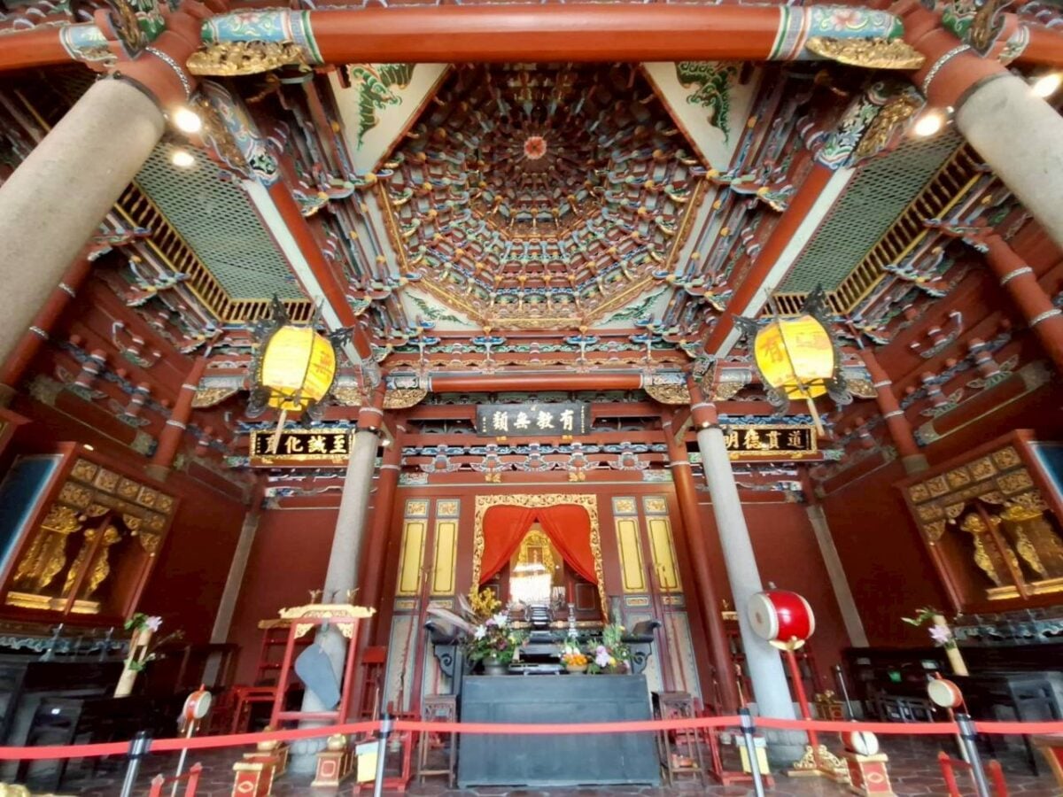 泮池香冷易理深　洪文彬老師在台北孔廟與歲時的清香對談