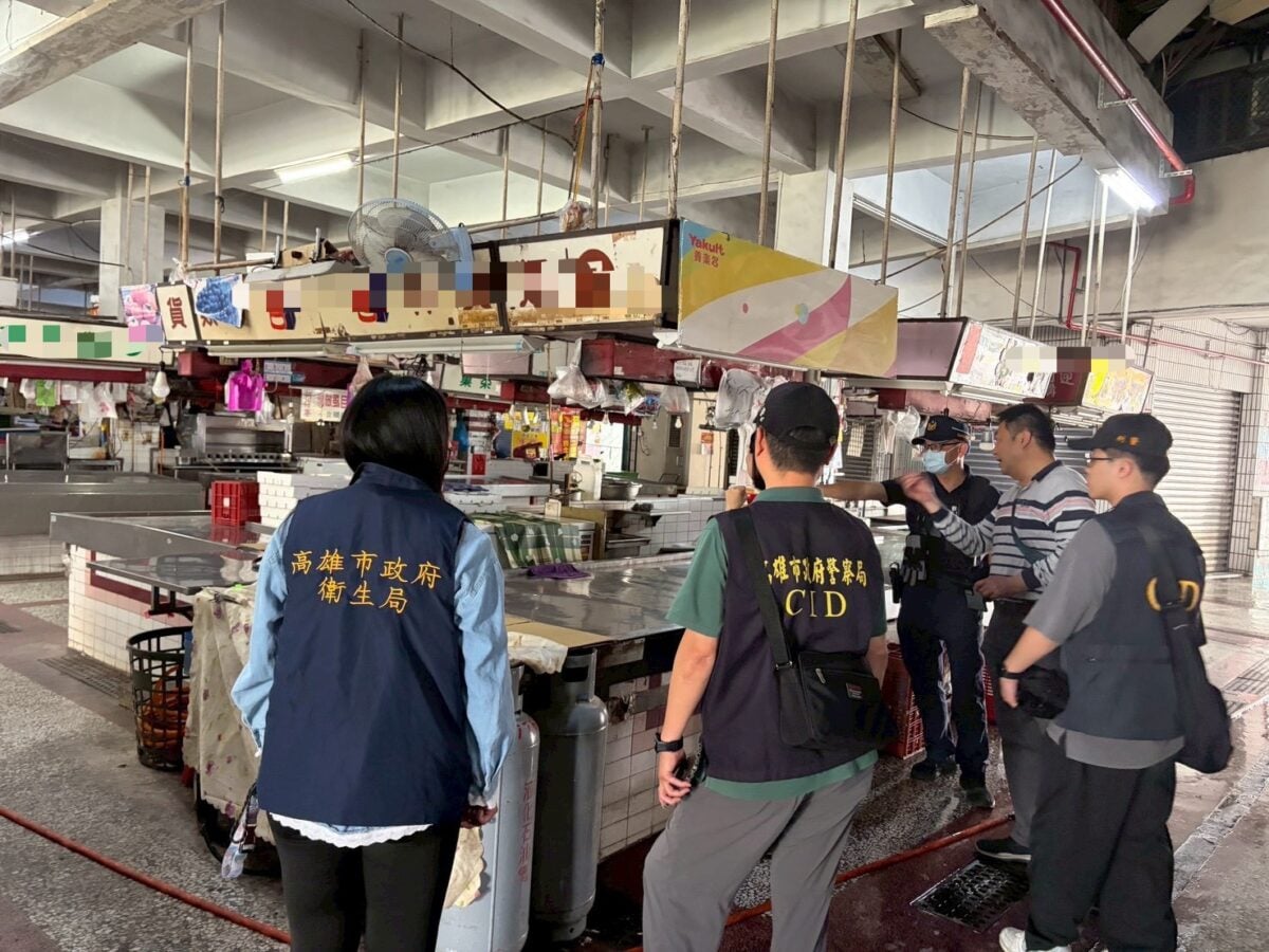 高雄正義市場春捲攤12名患者檢出沙門氏菌　衛生局依法再加重裁處累計144萬　雄檢指揮調查偵辦