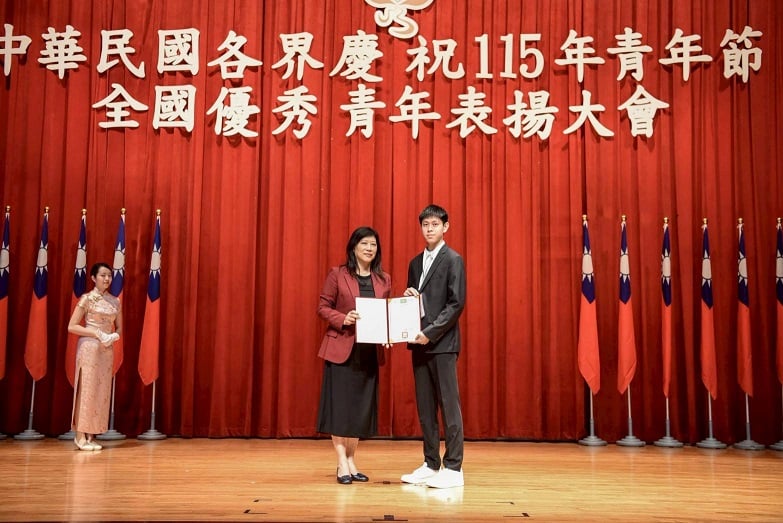 結合電機與特教關懷　聖約翰科大劉毅安獲選全國優秀青年