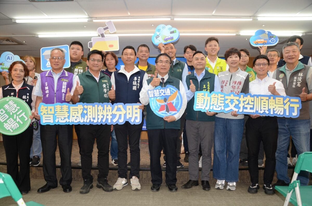 南科通勤再升級！臺南市新港社大道智慧路廊正式啟用