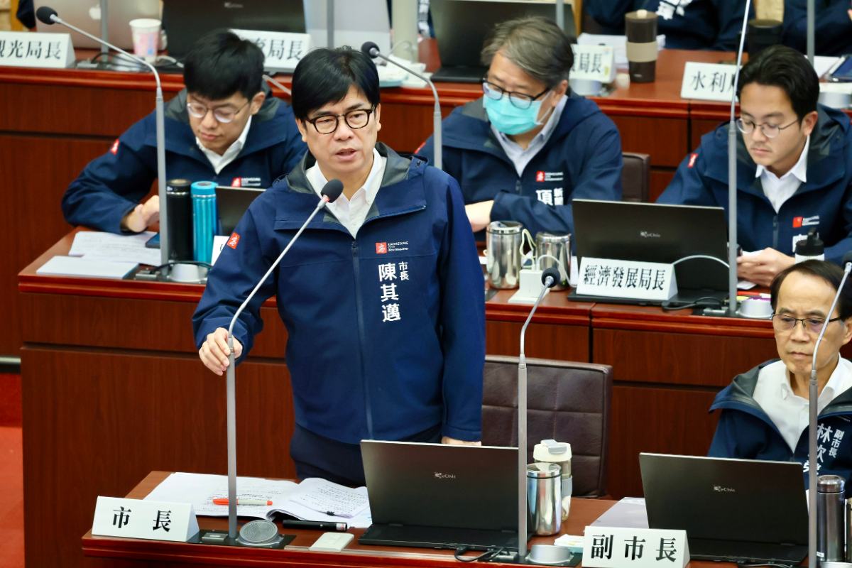 陳其邁拚教育升級！「一生一平板」加碼硬體投資　全面縮短數位落差