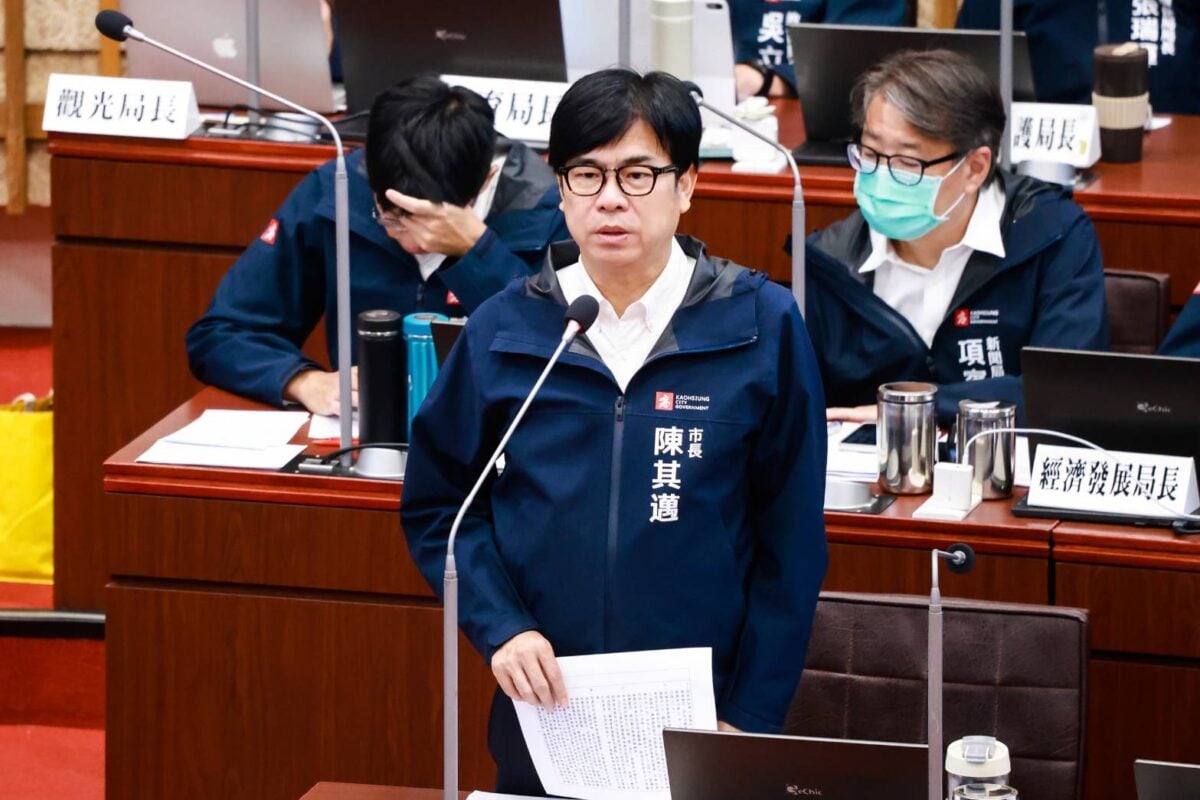 高雄敬老再升級　陳其邁：不只補助更要讓長輩有尊嚴生活