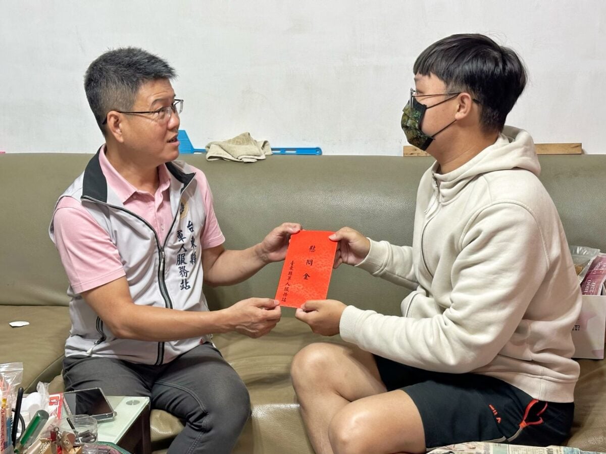 台東軍服站慰問術後療養官兵　傳遞各界溫暖與關懷