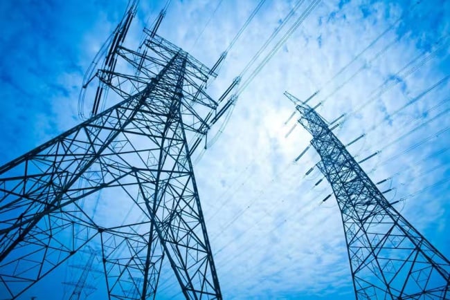 美科技巨頭AI資本支出繼續催油門！美電力基建指數4月大漲16.02%    猛超車那指標普