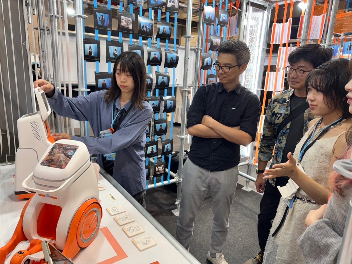 中原大學商設系產設組攜手中華汽車　學生畢業作品展現AI應用與設計實力