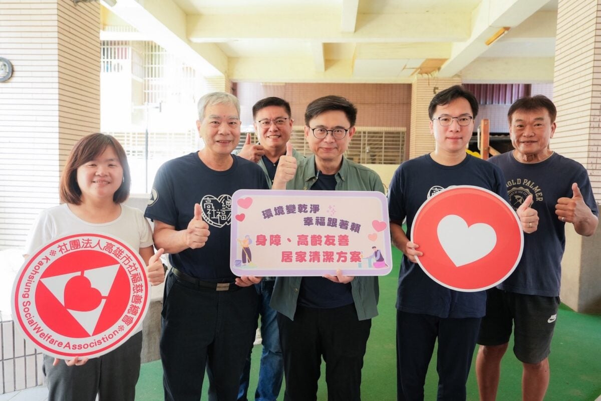 賴瑞隆捐《小鴨把拔》版稅做公益　攜手社福團體為弱勢家庭打造溫暖安全網