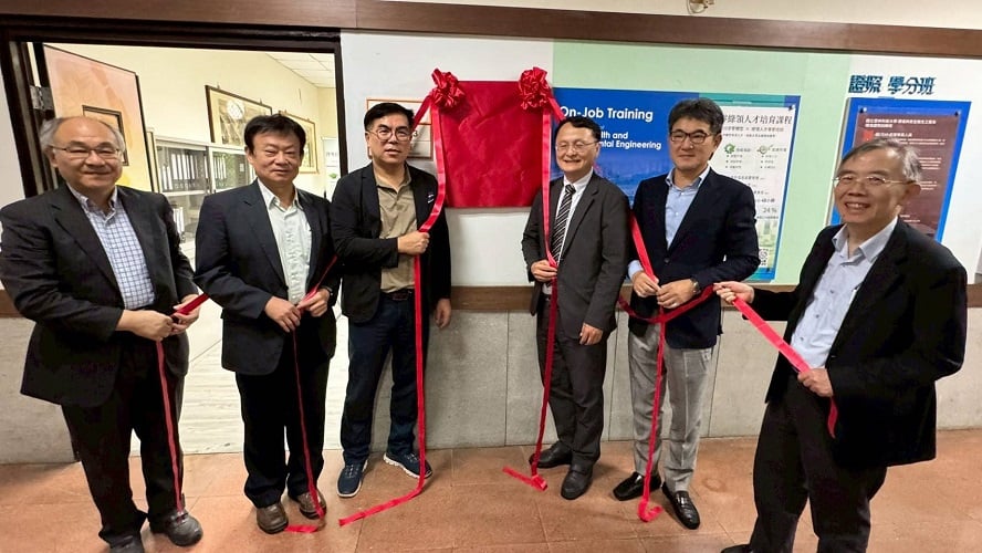 中區綠領人才培育中心雲科大揭牌　產官學攜手推動淨零轉型