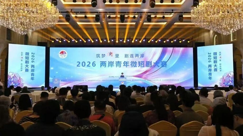 江西原創AI微短劇《誰的三杯雞》榮獲2026兩岸青年微短劇大賽金茶花劇本獎！