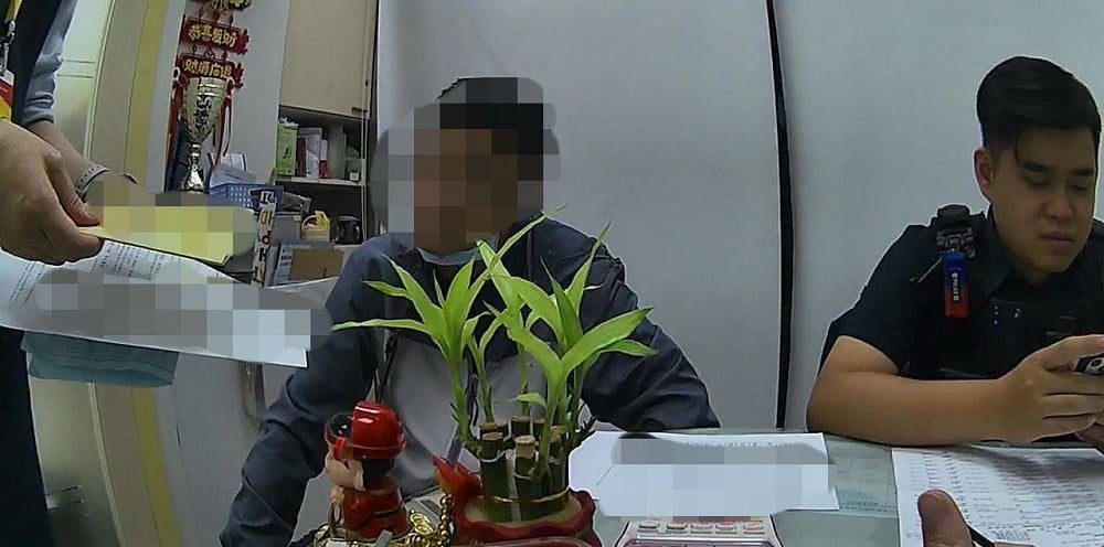 ▲網路情緣竟是詐騙陷阱，警銀聯手阻止男子淪為人頭帳戶。(記者劉峻文攝)