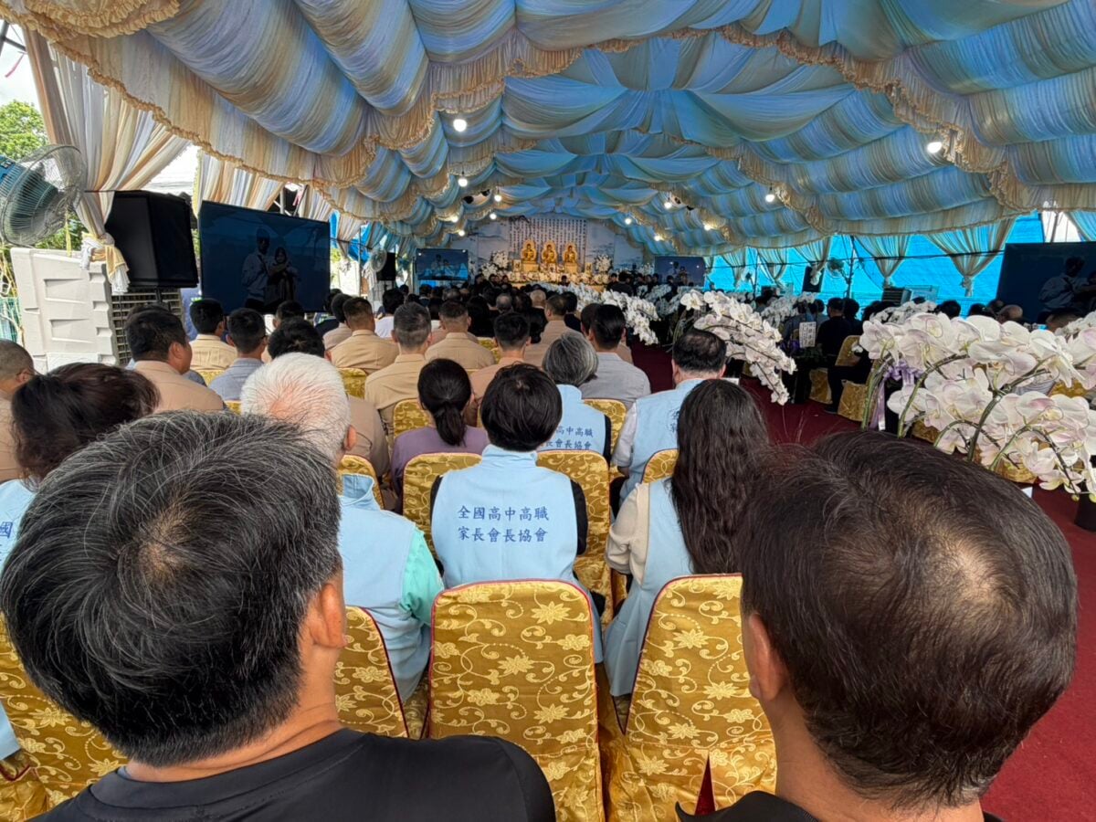 ▲愛心人士尤佩貞車禍過世，各界參加公祭告別式場面哀榮。