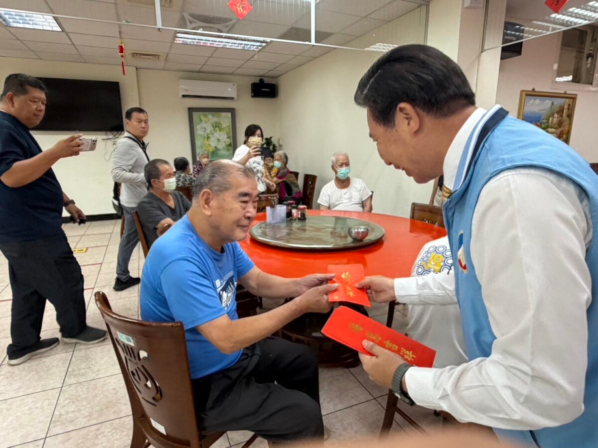 陳福海縣長端午慰問機構住民　贈慰問金及加菜金傳遞節慶關懷