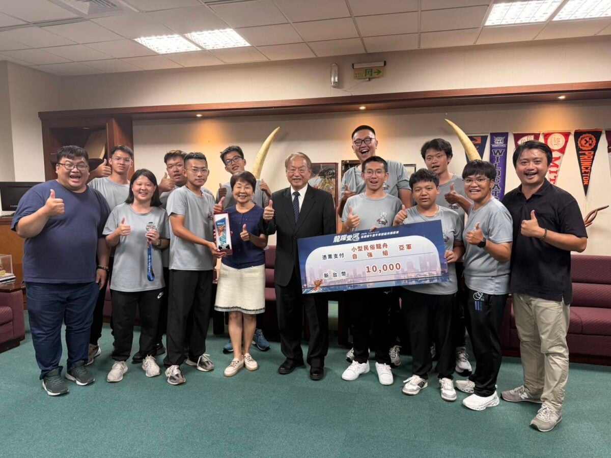 ▲勇奪龍舟亞軍！正修科大特教學生捐獎金助弱勢長者。