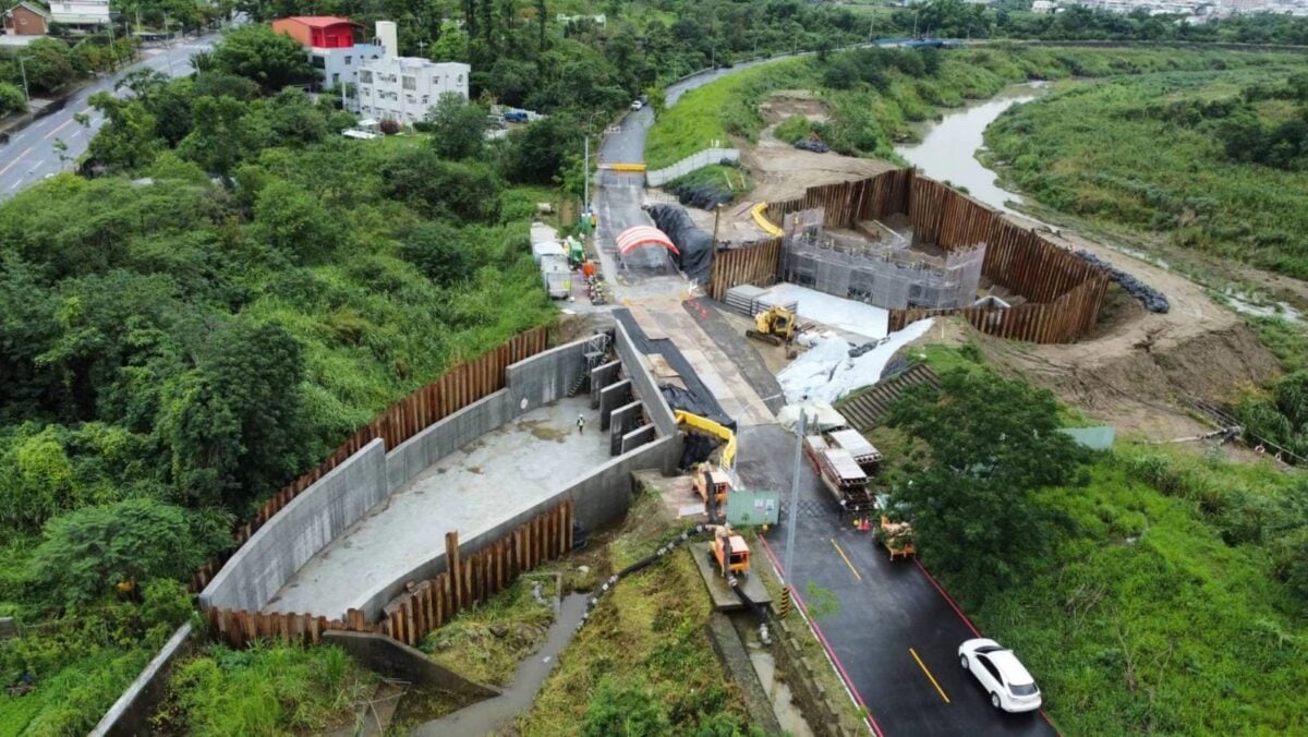 黃敏惠二度視察防汛建設　爭取近3億推6案治水升級、後庄直排排洪效益增5倍