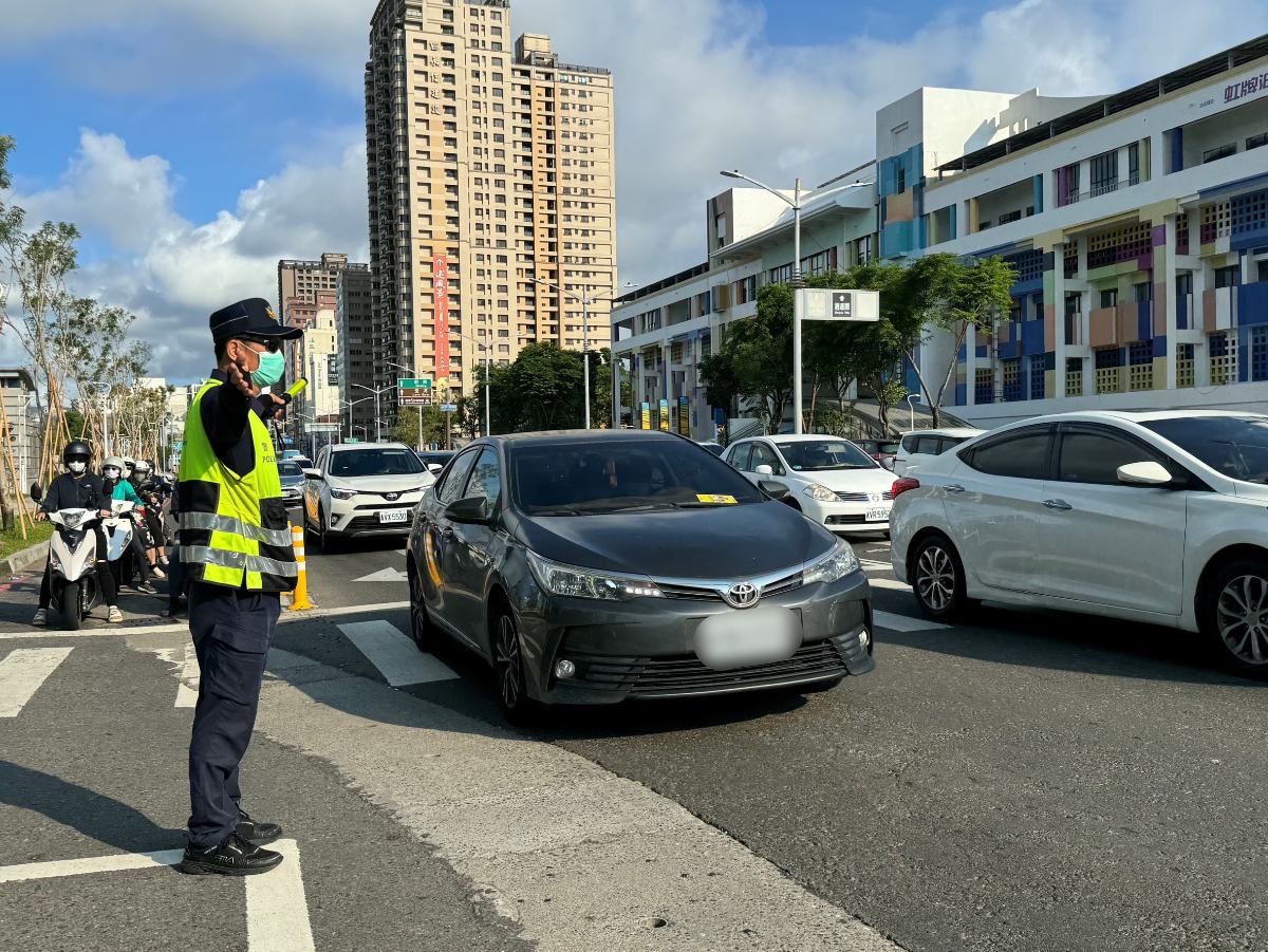 端午節連假車潮多　高市警易壅塞風景區管制措施