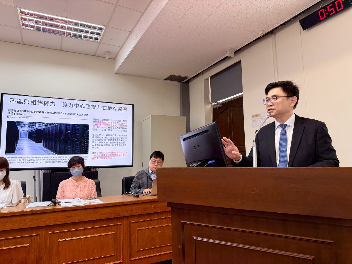 賴瑞隆爭取3億治水、4500萬市場改建　再促AI產業紅利留在高雄