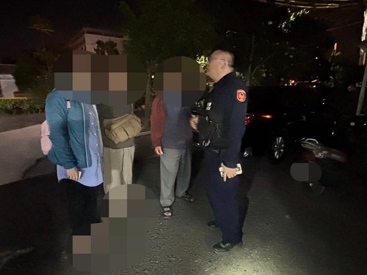 雲林警方精準研判動線跨區接力　迅速尋回外出迷途老翁