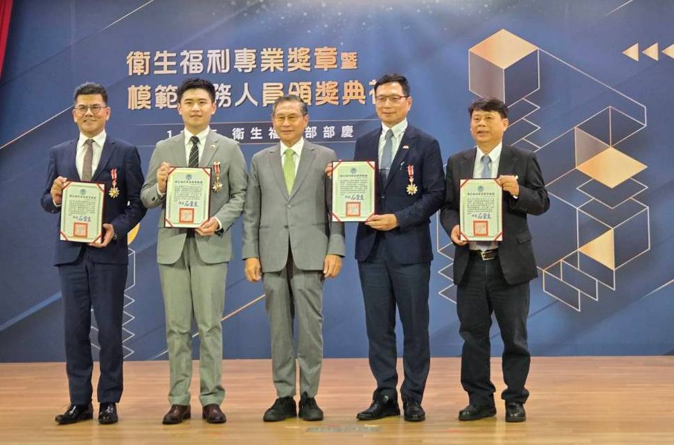 深耕偏鄉醫療！馬惠明院長推廣公共AED、運用智慧醫療　獲115年衛生福利專業獎章