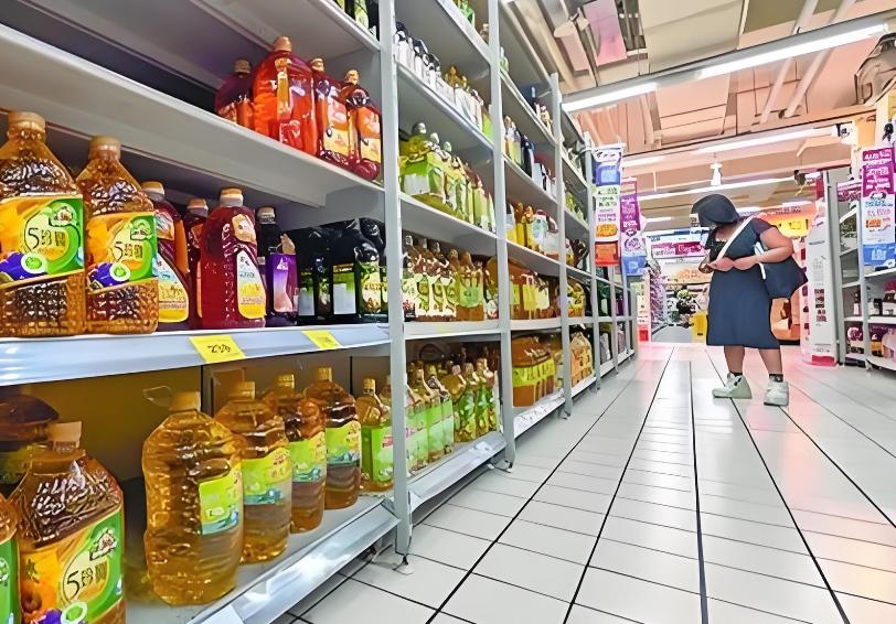 還讓不讓人活了？綠色執政癌油、毒蘋果橫行，讓民眾日子怎麼過／何溢誠