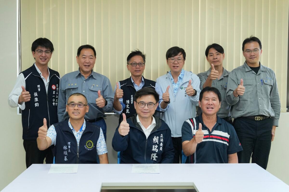 逾10萬勞工受惠！賴瑞隆力推勞退改革有成　工會幹部齊聲按讚