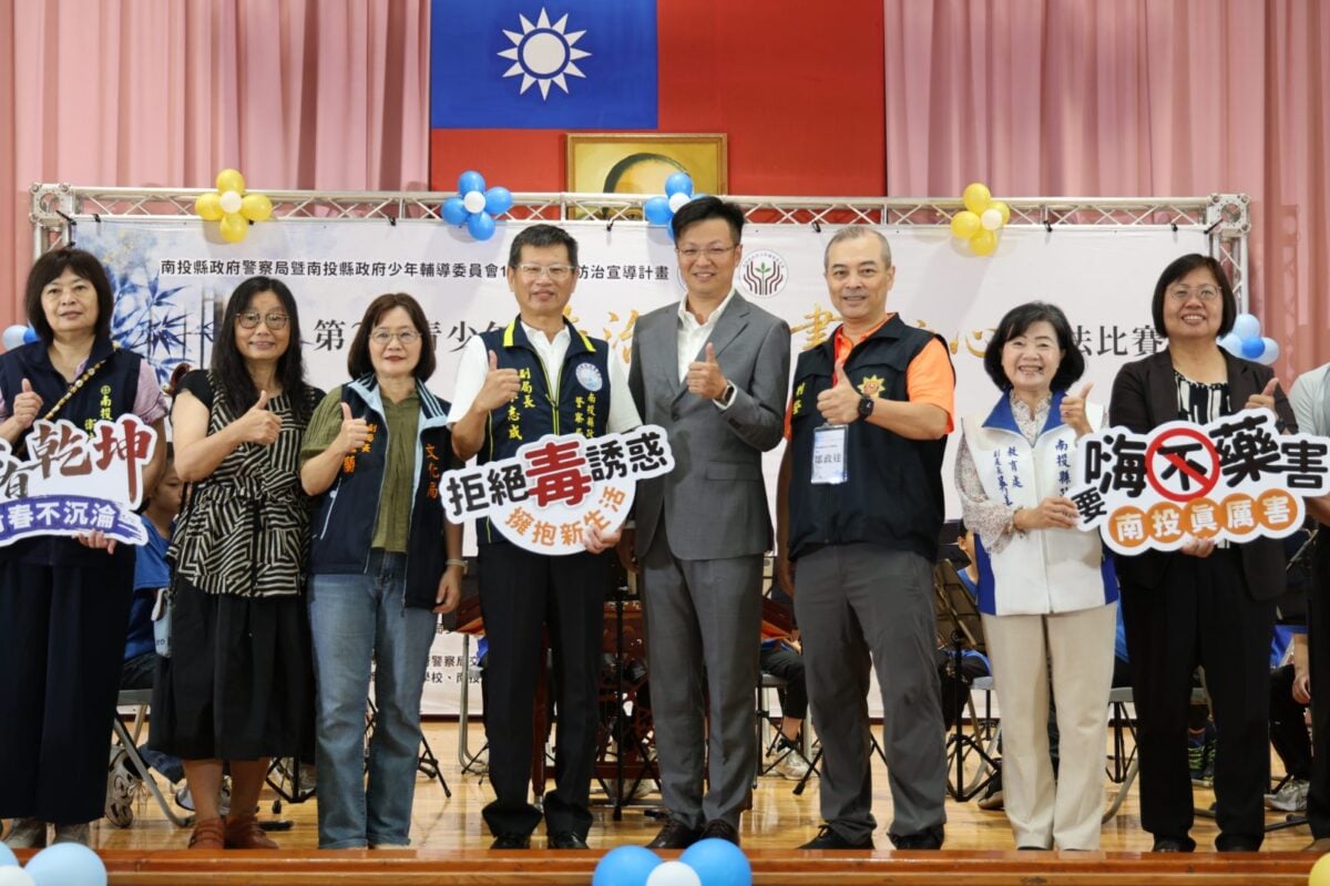 青春少年揮毫不揮霍　南投第2屆暑期書法比賽複賽登場