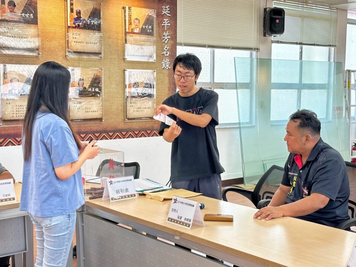 延平鄉辦理役男兵種抽籤　臺東軍人服務站宣導權益