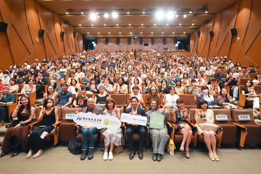 以親身經歷剖析民主困境　泰國知名政治領袖皮塔・林家倫拉高雄開講　