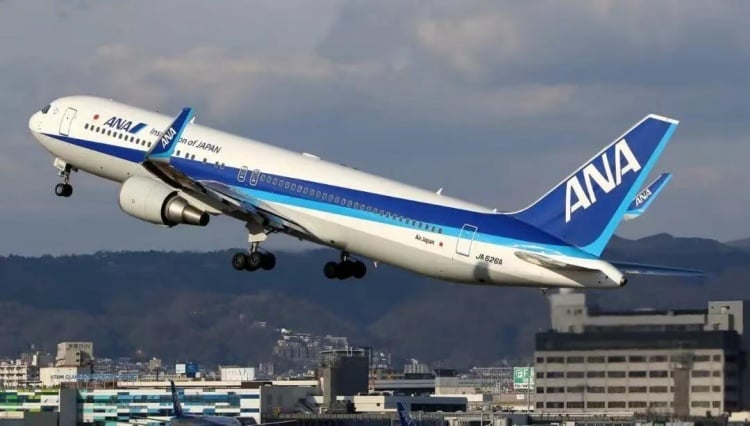 僅差20米！日羽田機場驚險空中險撞　197人航班及時避險