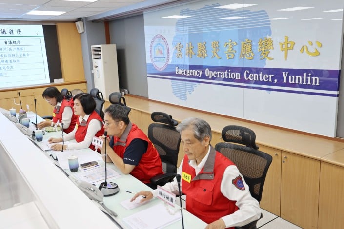 ▲沙德爾颱風整備會議，張麗善縣長：掌握颱風動向，做好防災工作。 (記者劉峻文攝)