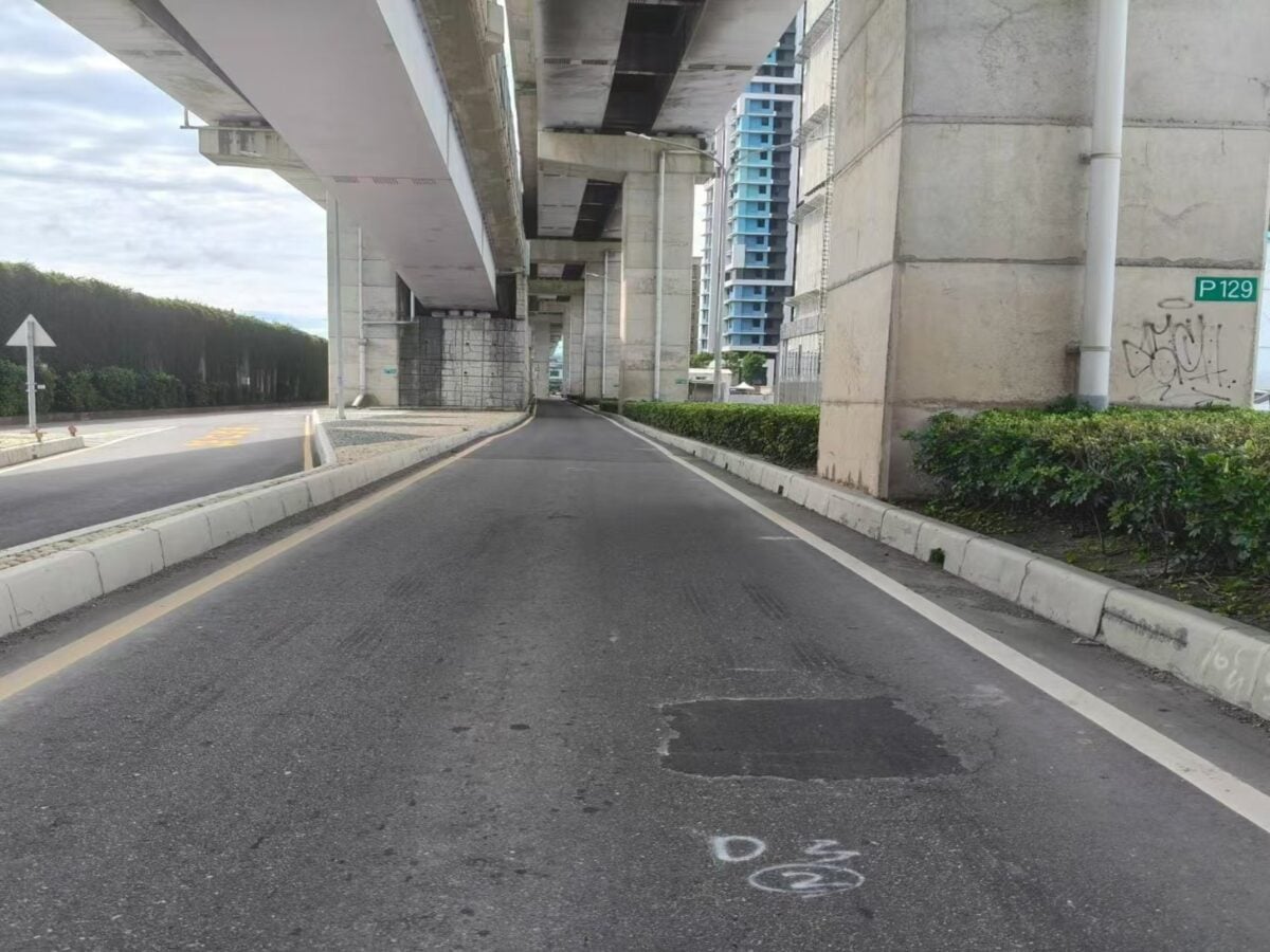 ▲為提升道路鋪面品質,板橋區新北環河快速道路4處匝道於8月29日至30日夜間進行道路銑鋪作業,請用路人提前改道。