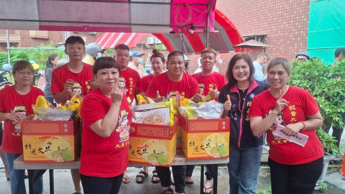 中元普渡化愛心！陳若翠力挺九天宮連9年送暖　250份物資助弱勢