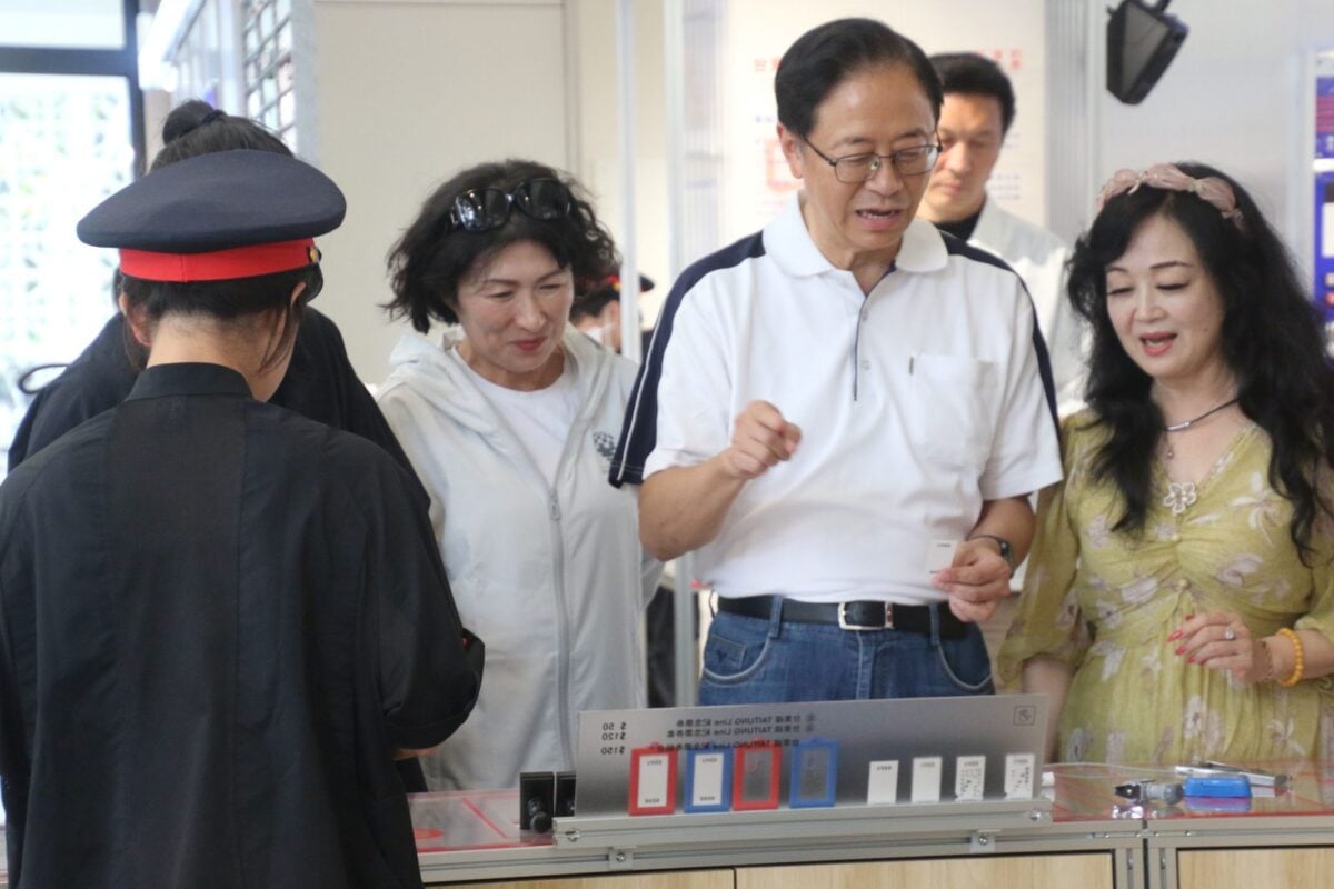 張善政率團隊走訪東博會　饒慶鈴分享城市策展經驗　交流暗空觀光與地方品牌發展