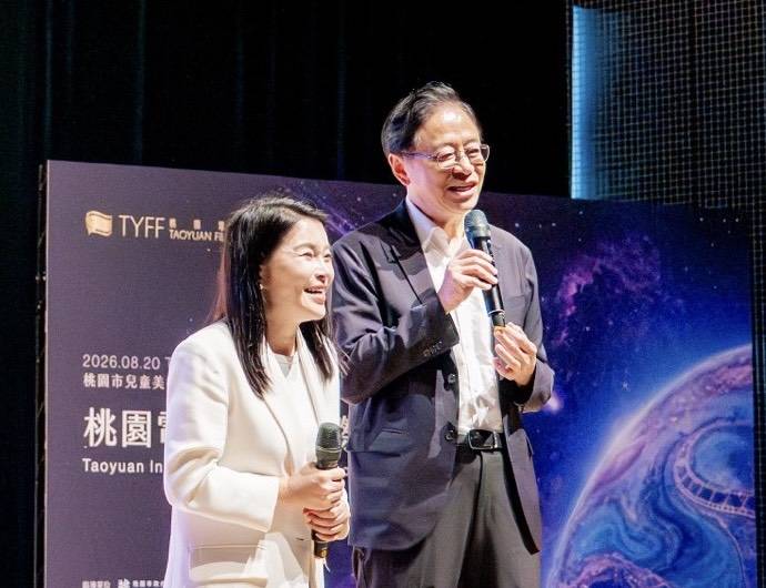 張嘉郡合體張善政聊電影科技　讓世界看見雲林