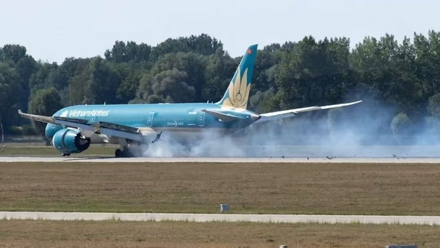 航空迷拍攝到越航787事件重要證據：起飛時輪胎已經破損！
